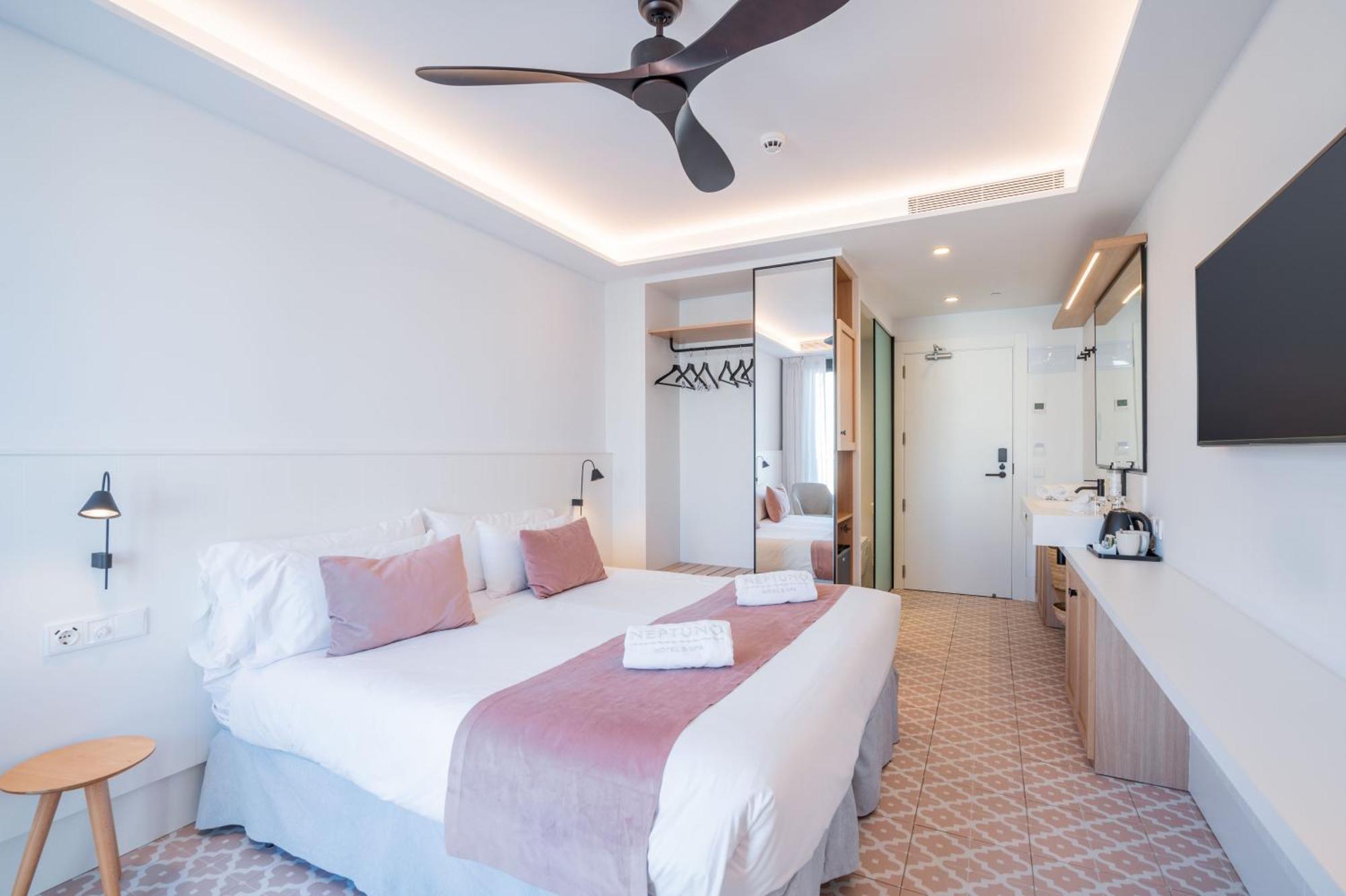 Neptuno Hotel & Spa 4 Sup Calella Zewnętrze zdjęcie